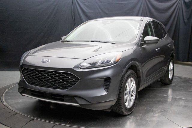 Used 2021 Ford Escape SE w/ Cold Weather Package image 6