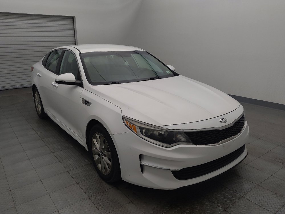 Used 2018 Kia Optima LX w/ 17" Alloy Wheels Package image 13