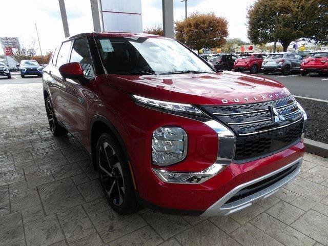 New 2025 Mitsubishi Outlander SE image 3