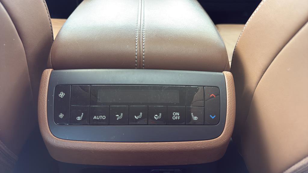 Certified 2023 Nissan Pathfinder Platinum w/ Lighting Package (N93) image 17