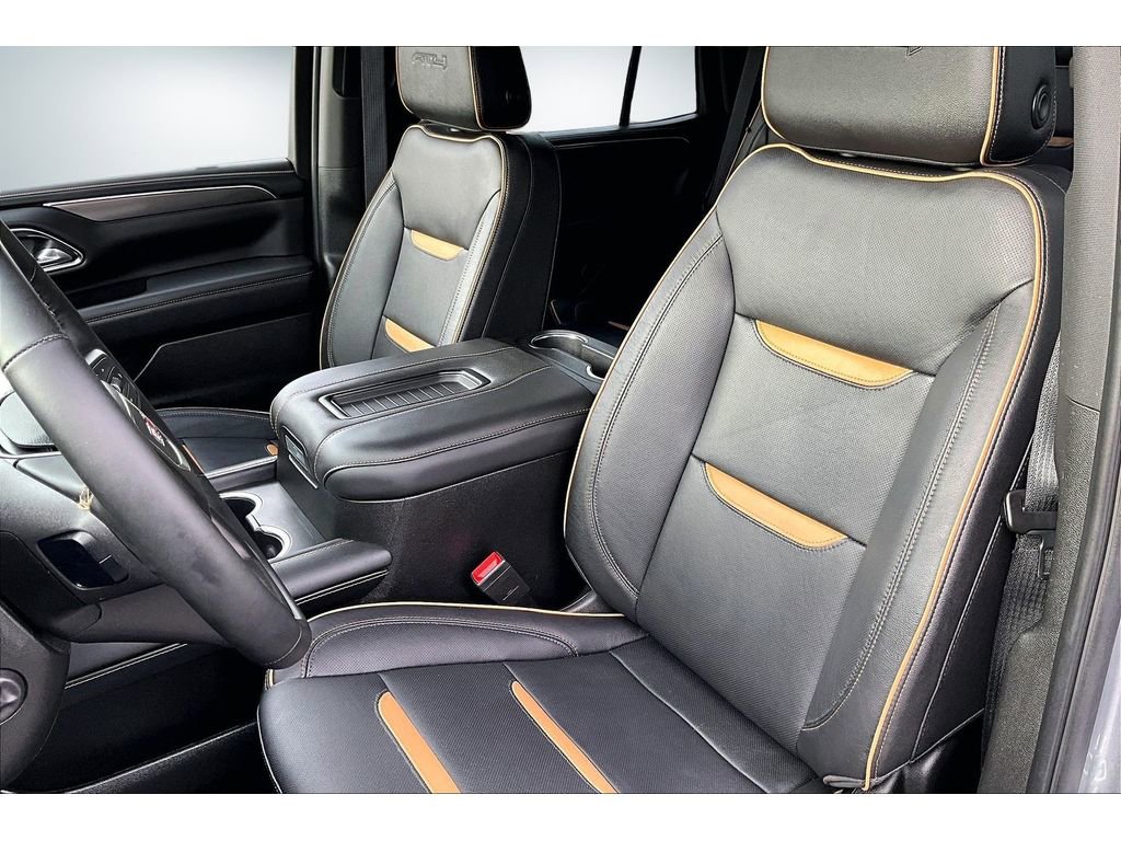 Used 2023 GMC Yukon AT4 w/ LPO, Floor Liner Package image 18