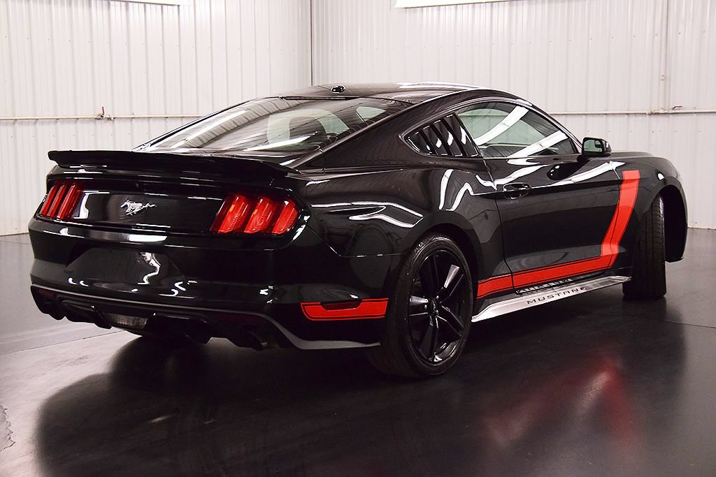 Used 2017 Ford Mustang Premium w/ Ecoboost Performance Package RWD image 7