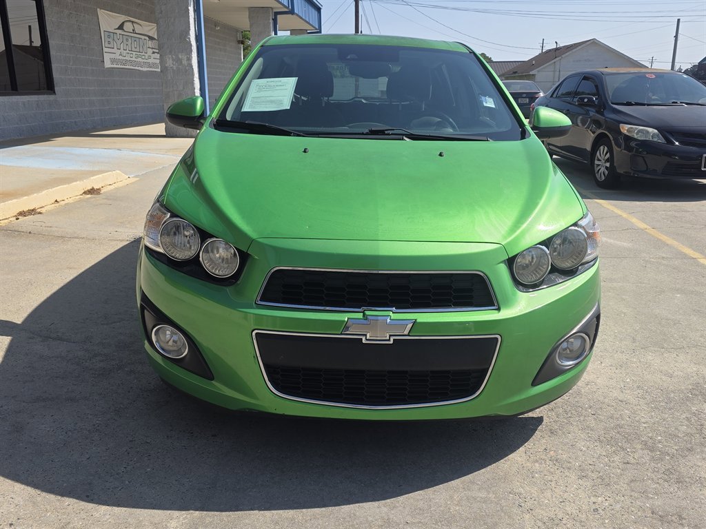 Used 2014 Chevrolet Sonic LT w/ LT Spring Promotional Package FWD image 4