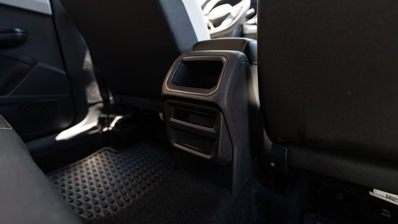 Used 2022 Volkswagen Taos S FWD image 19