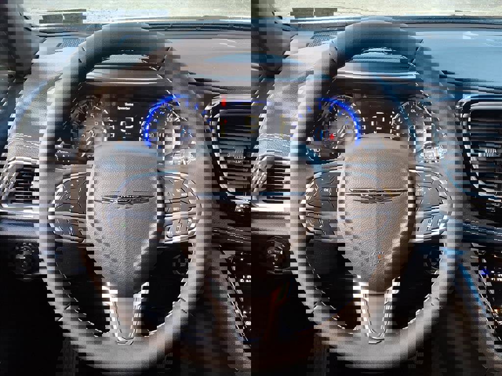 New 2026 Chrysler Pacifica Select image 15