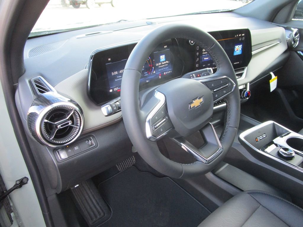 New 2026 Chevrolet Equinox LT w/ Convenience Package II image 23