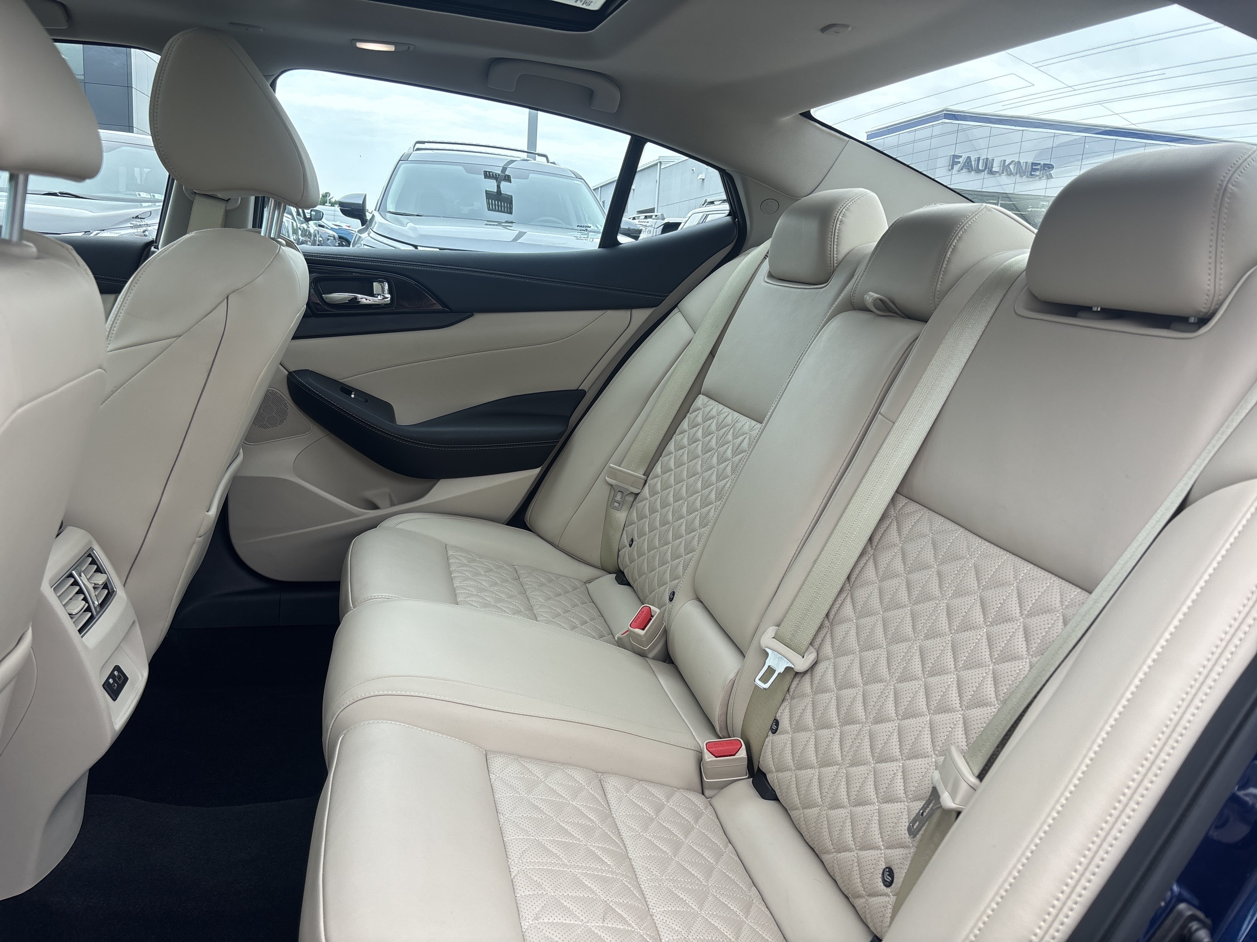 Used 2021 Nissan Maxima Platinum w/ Sport Mat Group FWD image 34