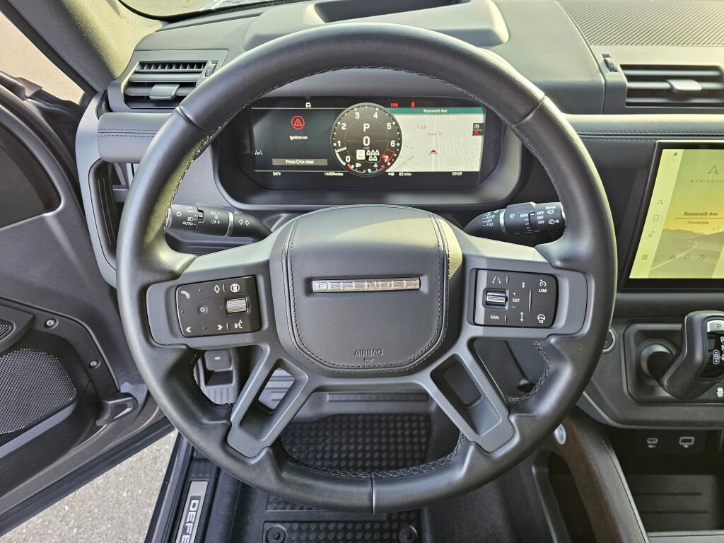 Used 2024 Land Rover Defender 110 X image 23