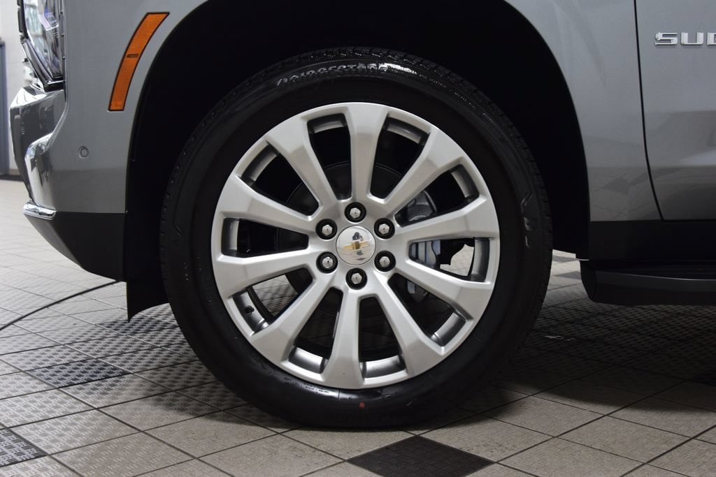 New 2026 Chevrolet Suburban Premier AWD/4WD image 29