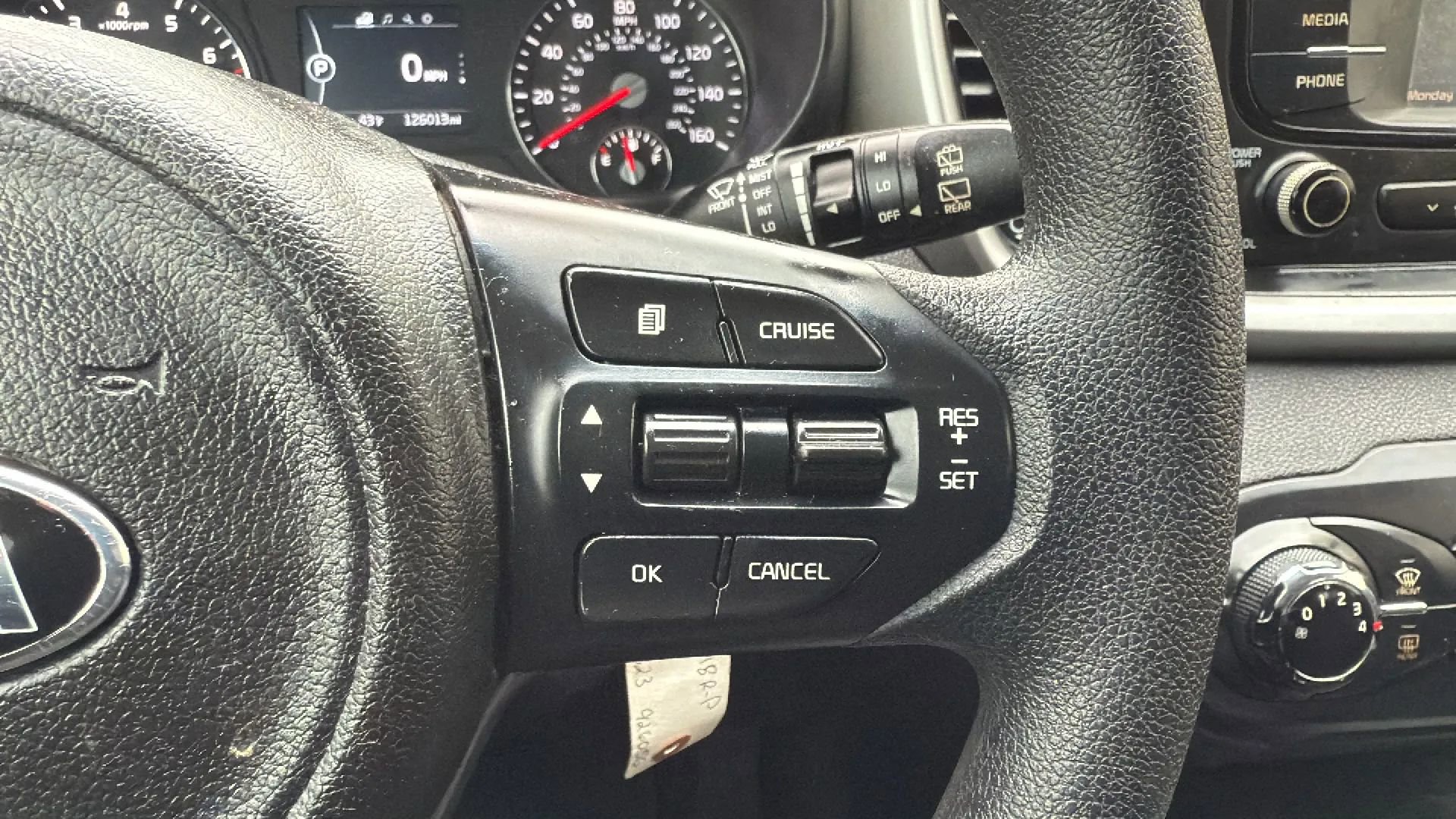 Used 2017 Kia Sorento LX image 11