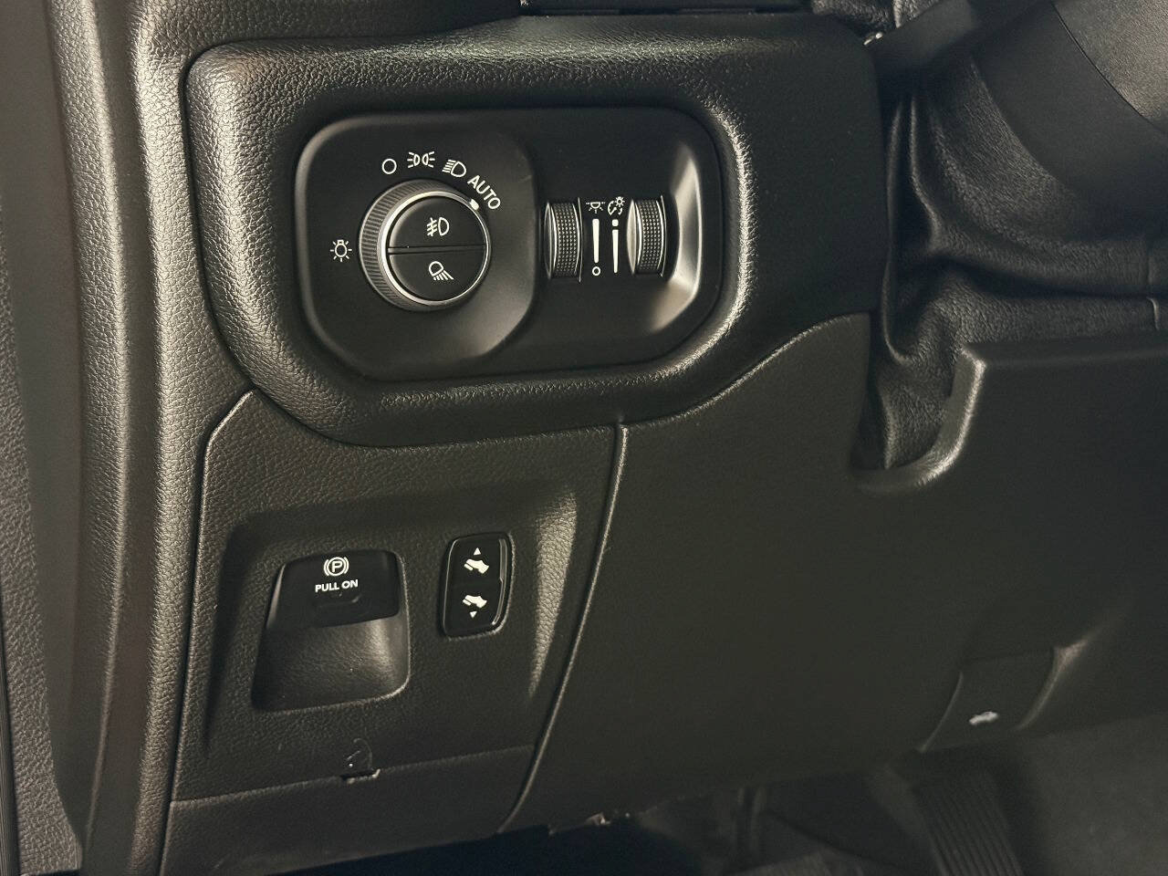 Used 2019 RAM 1500 Rebel w/ Rebel Level 2 Equipment Group AWD/4WD image 78