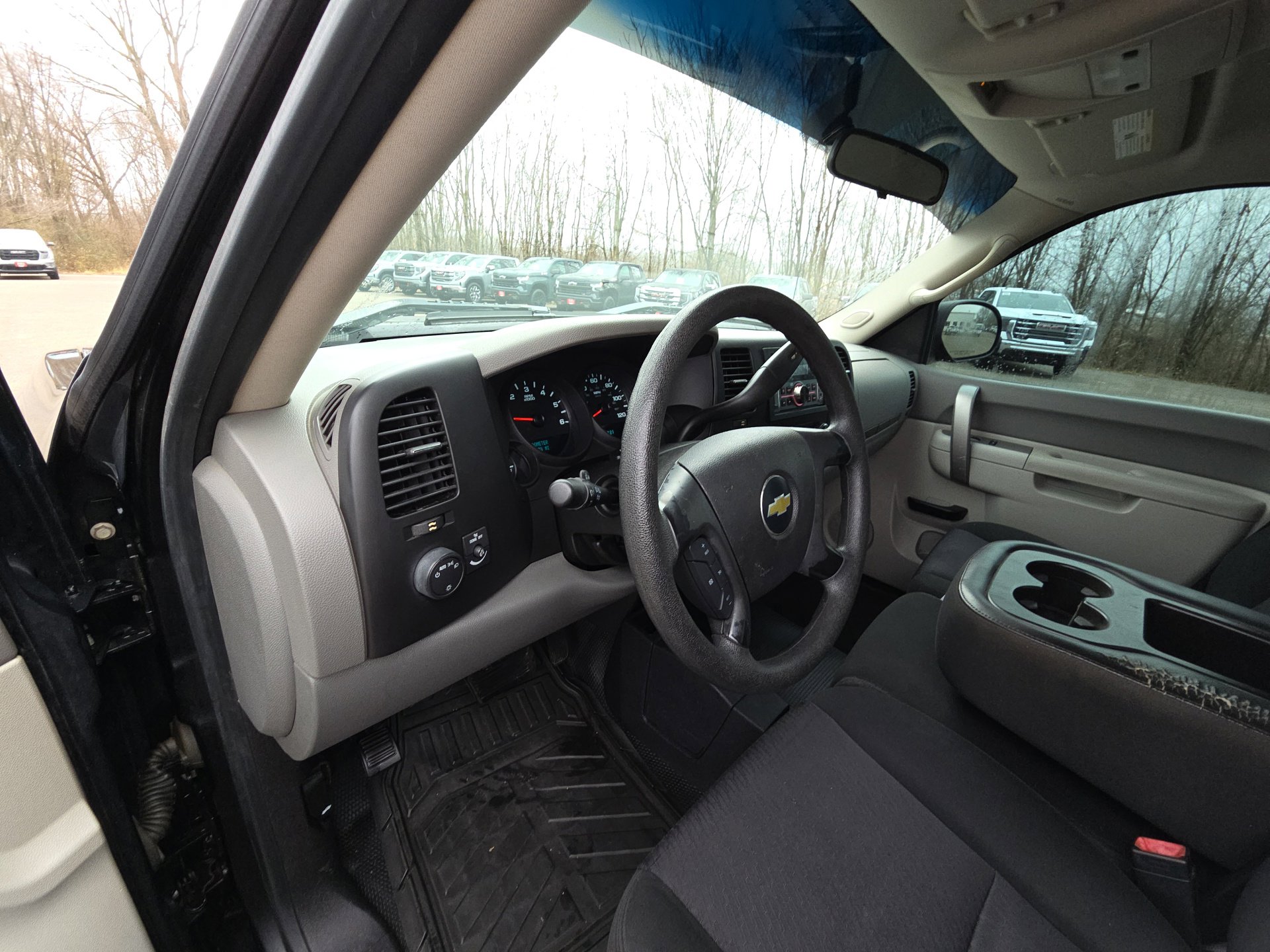 Used 2010 Chevrolet Silverado 1500 W/T w/ LS Package image 15