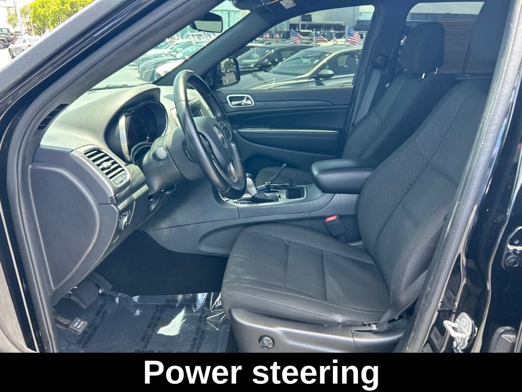 Used 2021 Jeep Grand Cherokee Laredo RWD image 10
