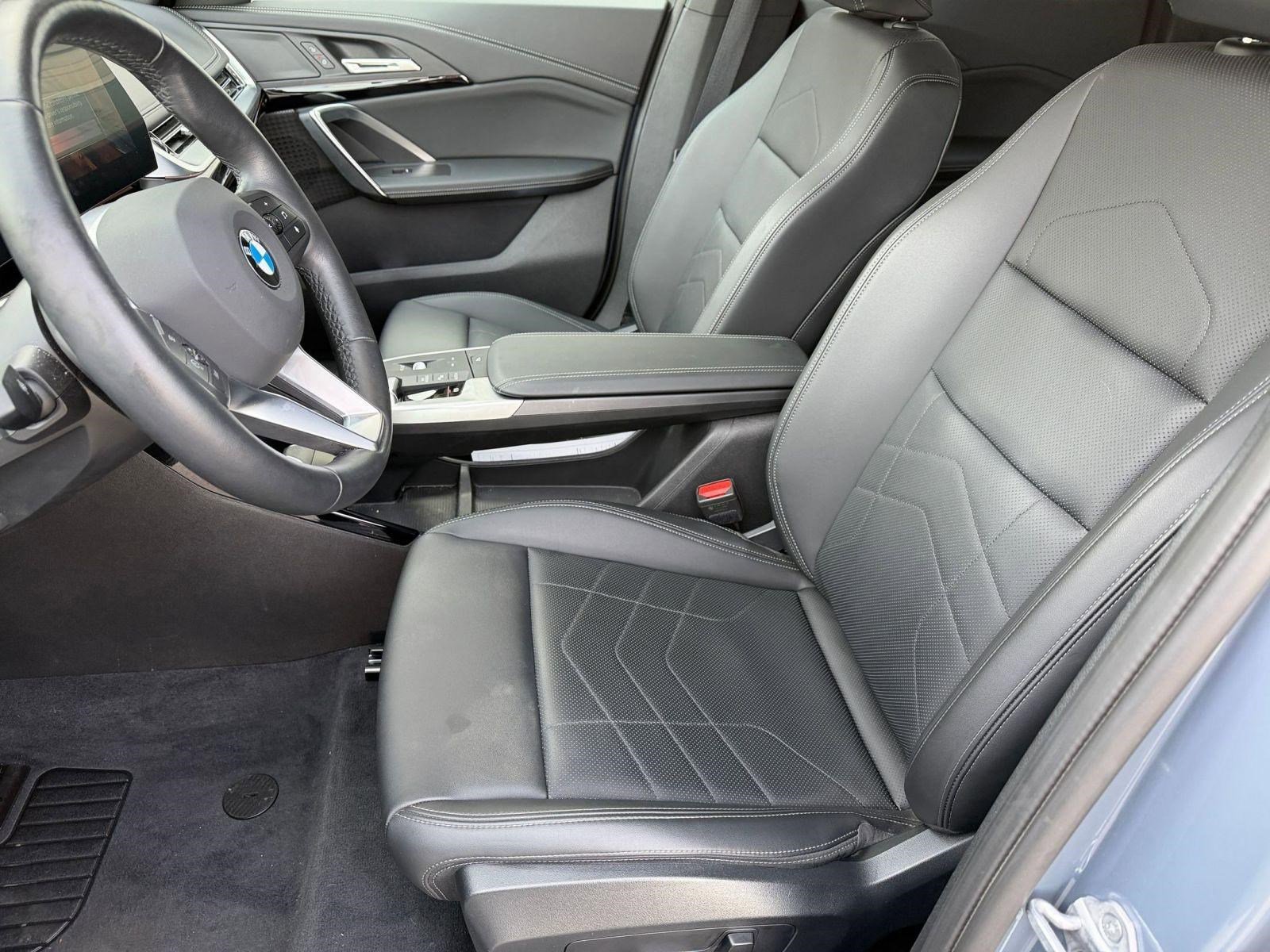 Certified 2025 BMW X1 xDrive28i image 5