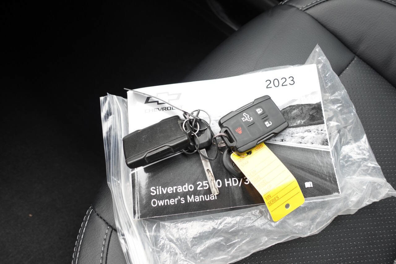 Used 2023 Chevrolet Silverado 2500 LT w/ Snow Plow Prep/Camper Package image 38