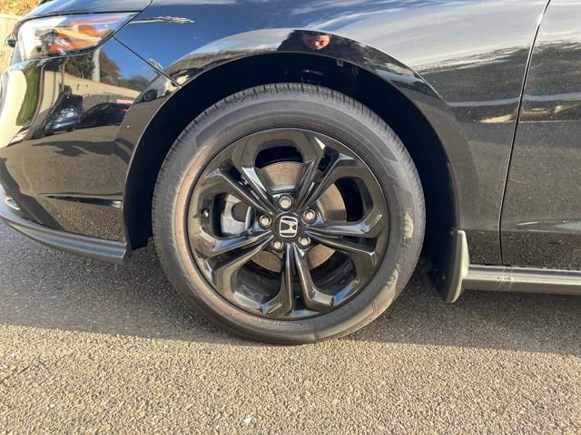 New 2025 Honda Accord SE image 27