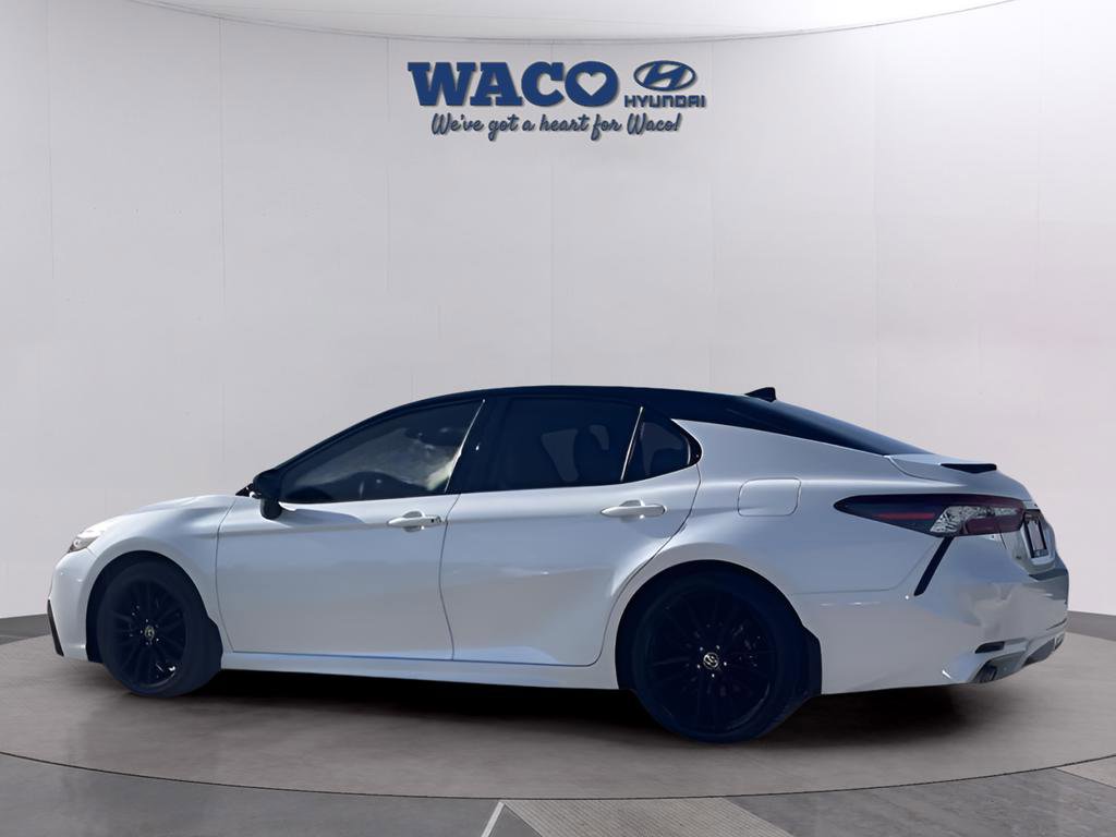 Used 2022 Toyota Camry XSE w/ Cold Weather Package image 6