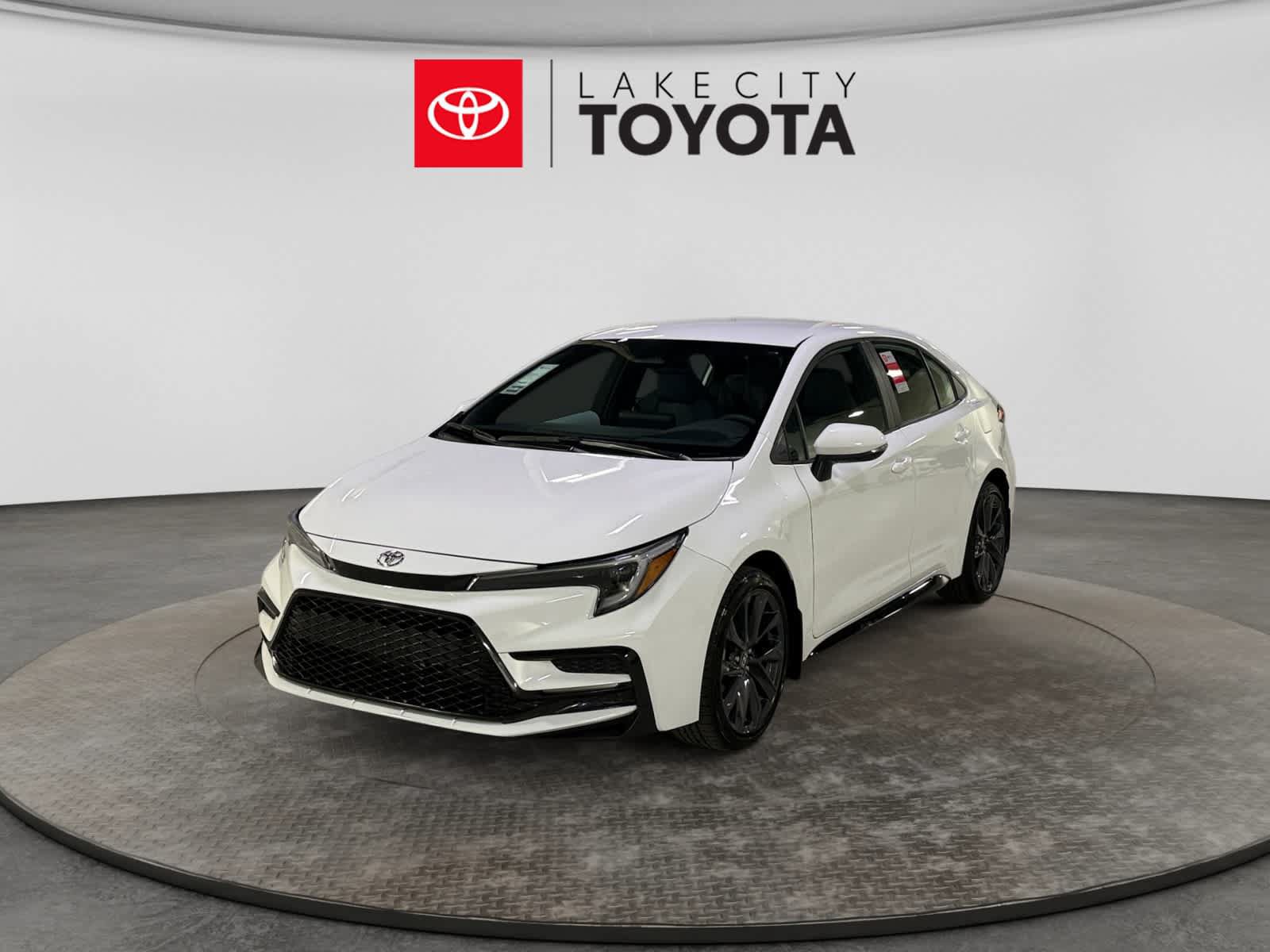 New 2026 Toyota Corolla SE FWD image 1