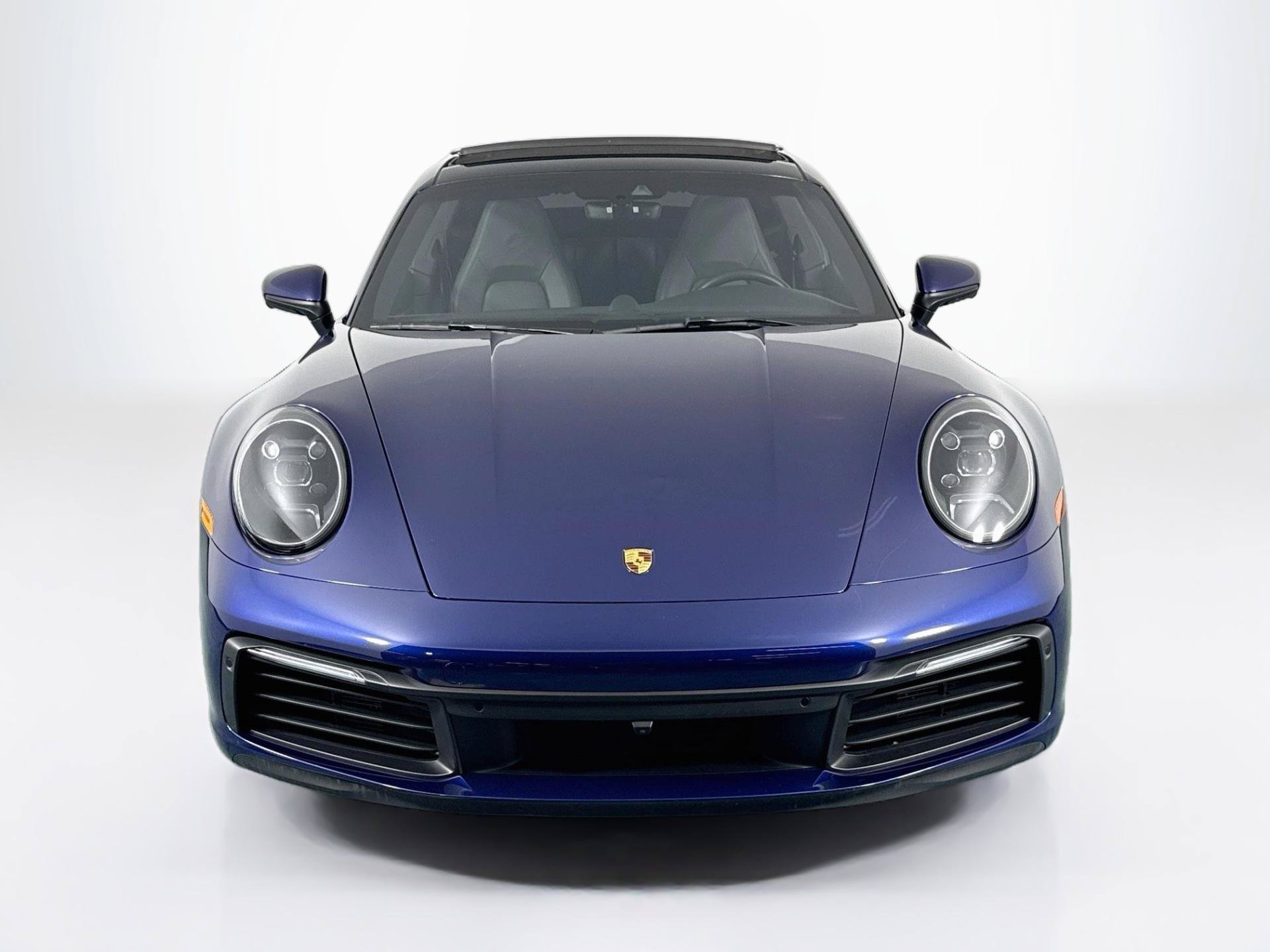 Used 2021 Porsche 911 Carrera RWD image 2