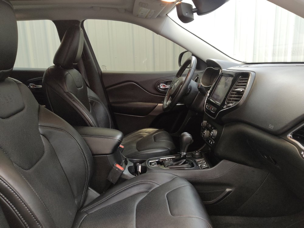 Used 2019 Jeep Cherokee Limited w/ Luxury Group image 21