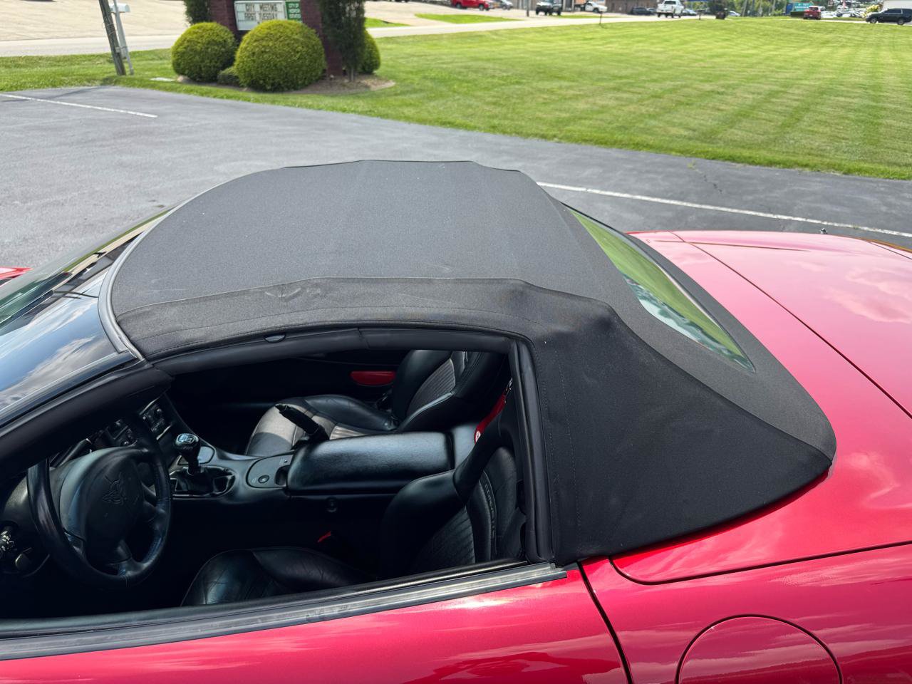 Used 2004 Chevrolet Corvette Convertible w/ Preferred Equipment Group RWD image 34