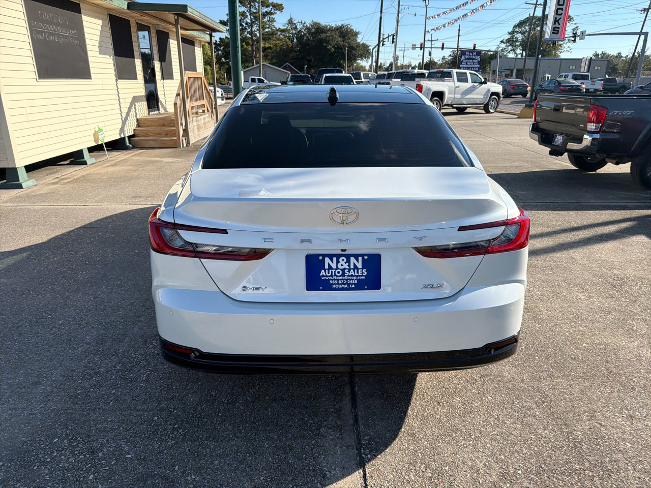 Used 2025 Toyota Camry XLE image 7