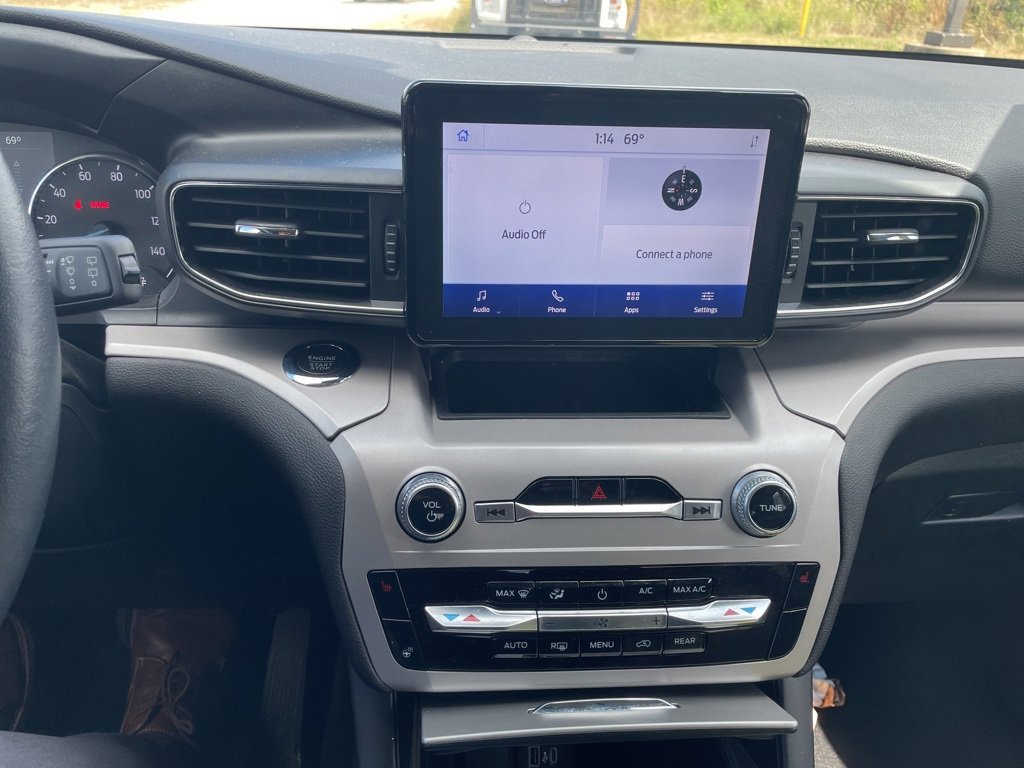 Certified 2023 Ford Explorer XLT w/ Equipment Group 202A image 16