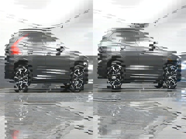 Certified 2023 Volvo XC60 B5 Plus image 39