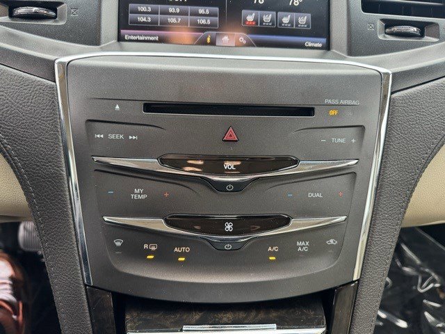 Used 2014 Lincoln MKS AWD w/ Equipment Group 101A image 22