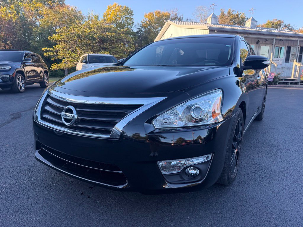 Used 2013 Nissan Altima 2.5 SV w/ 2.5SV Convenience Pkg FWD image 1
