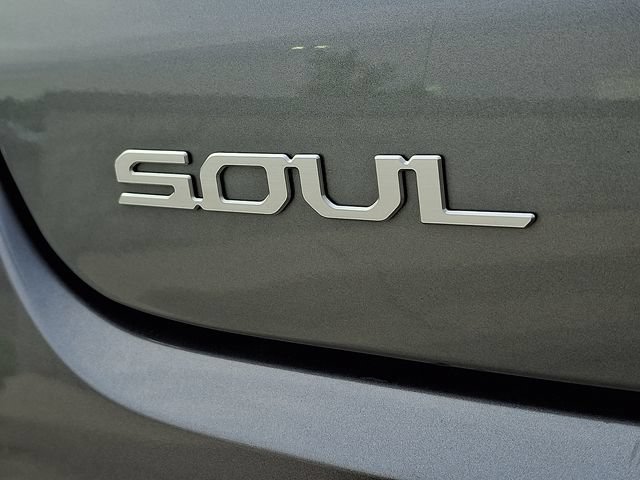 Used 2025 Kia Soul LX w/ LX Technology Package FWD image 30