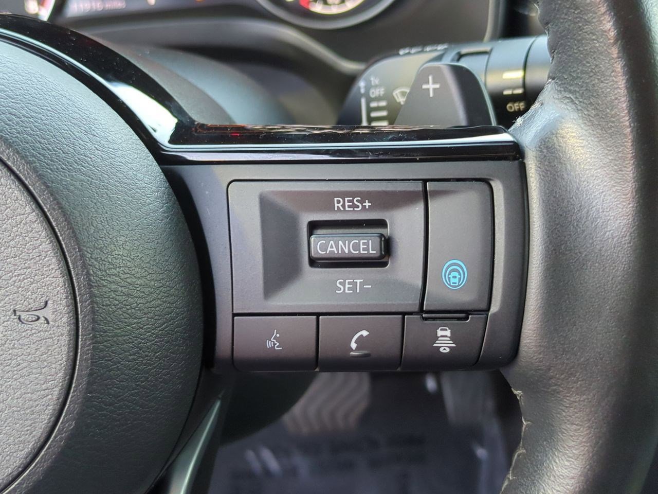 Certified 2023 Nissan Rogue SV w/ SV Premium B Package image 13