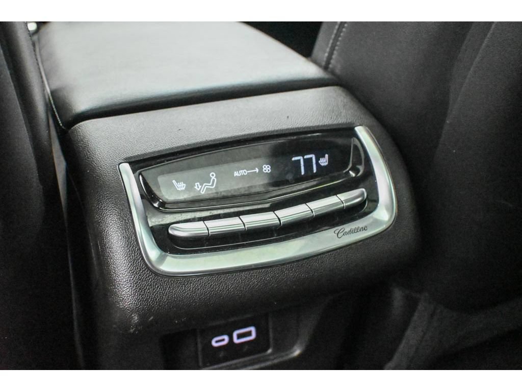 Certified 2024 Cadillac XT6 Premium Luxury AWD/4WD image 32