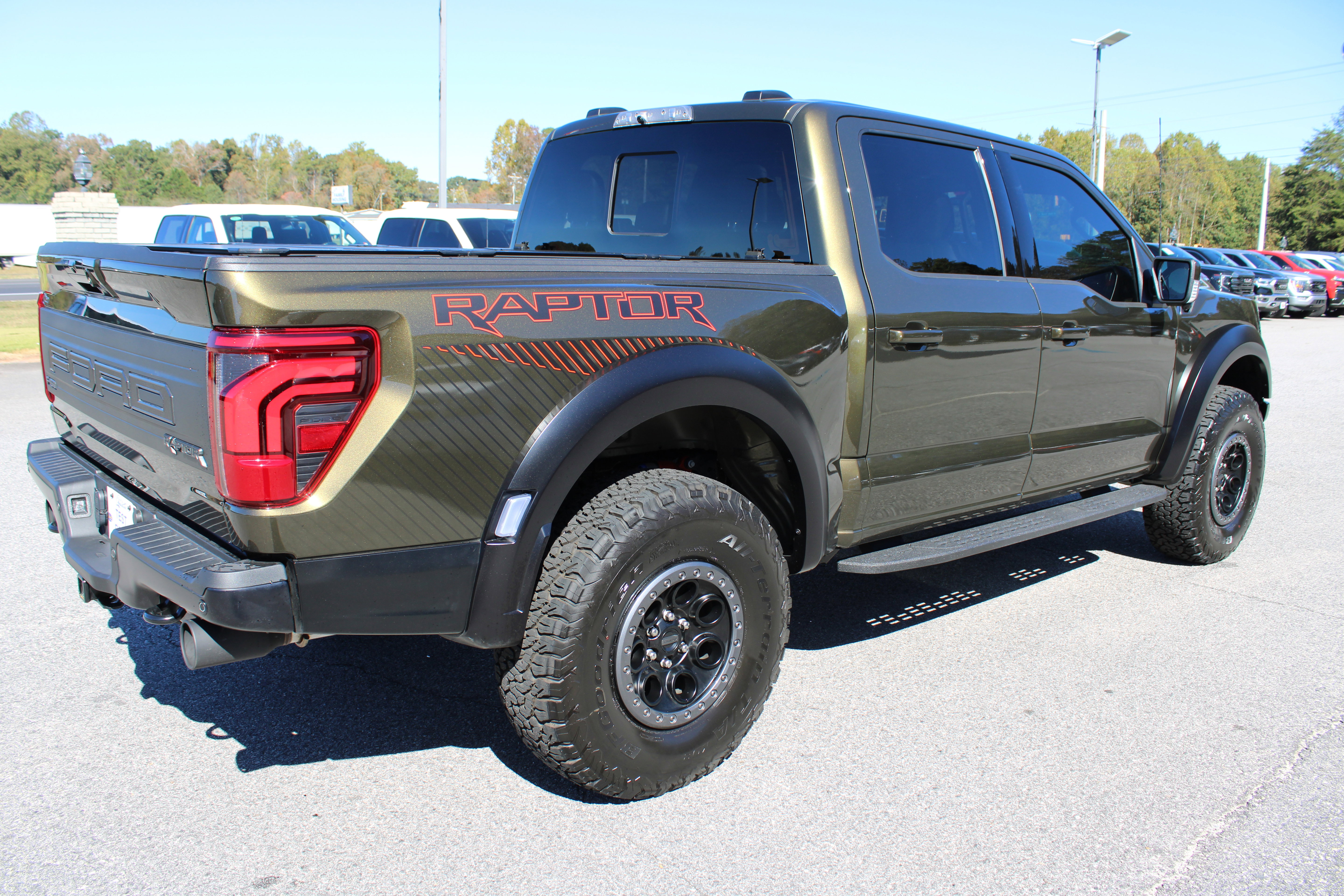 Used 2025 Ford F150 Raptor AWD/4WD image 6