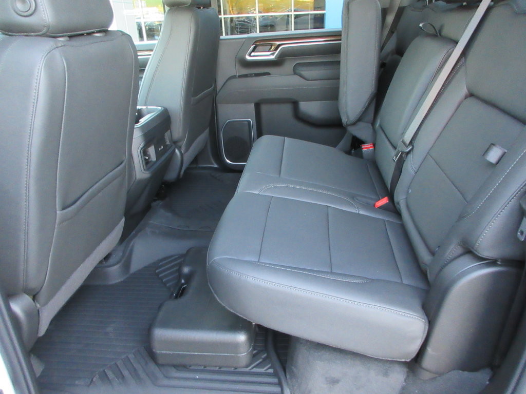 New 2026 Chevrolet Silverado 3500 LT w/ Trail Boss Package AWD/4WD image 17