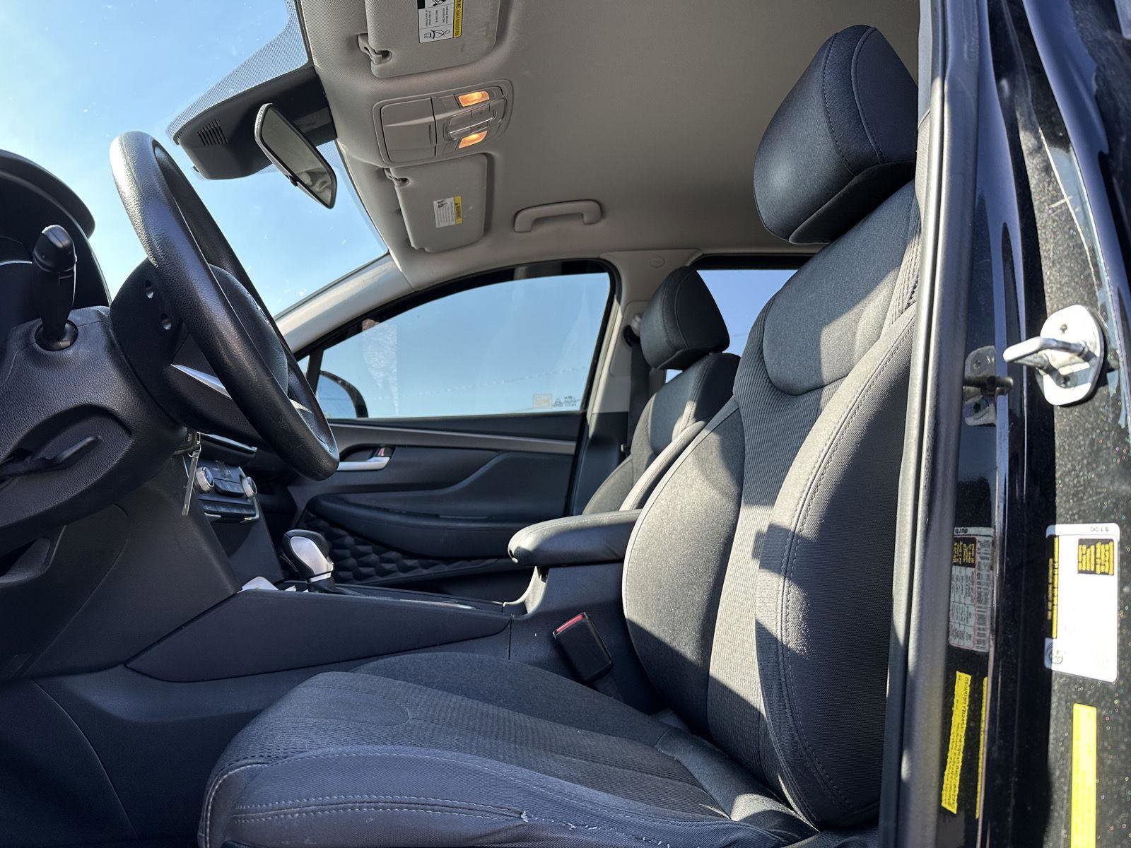 Used 2019 Hyundai Santa Fe SE AWD/4WD image 12