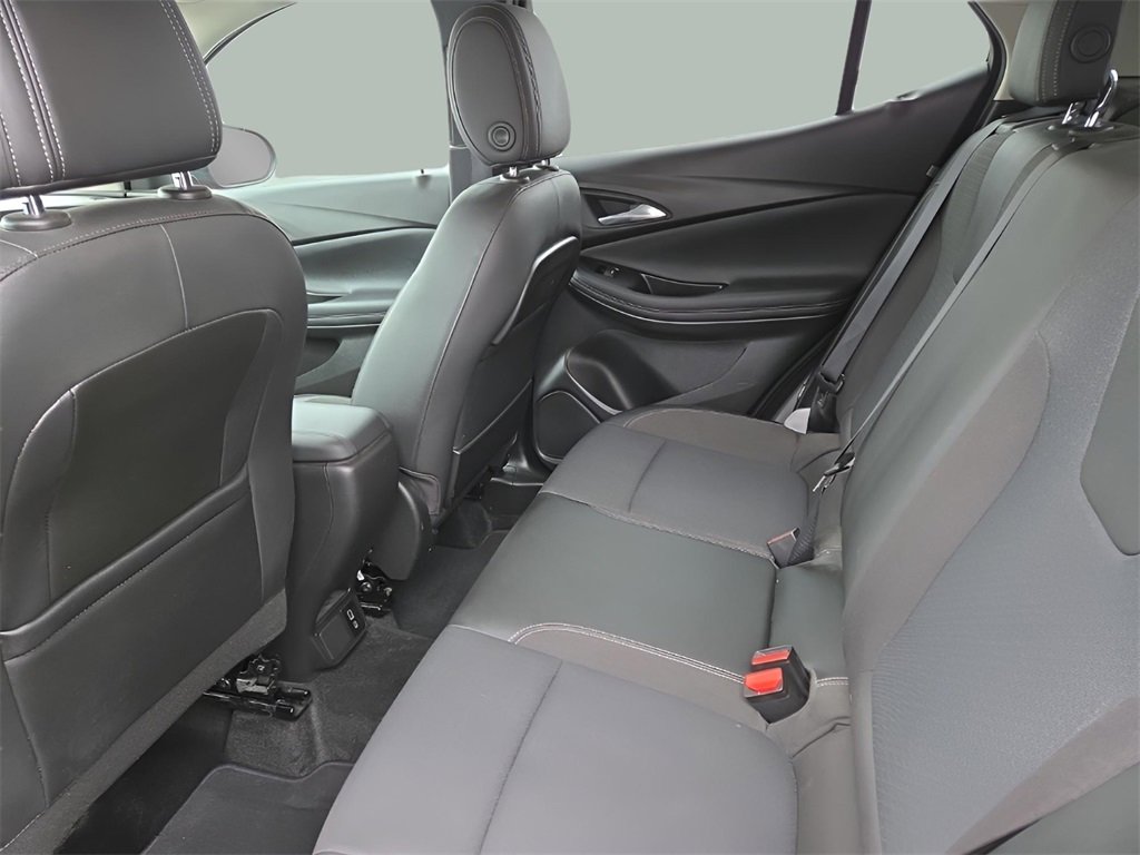Used 2021 Buick Encore GX Preferred w/ Cold Weather Comfort Package image 15