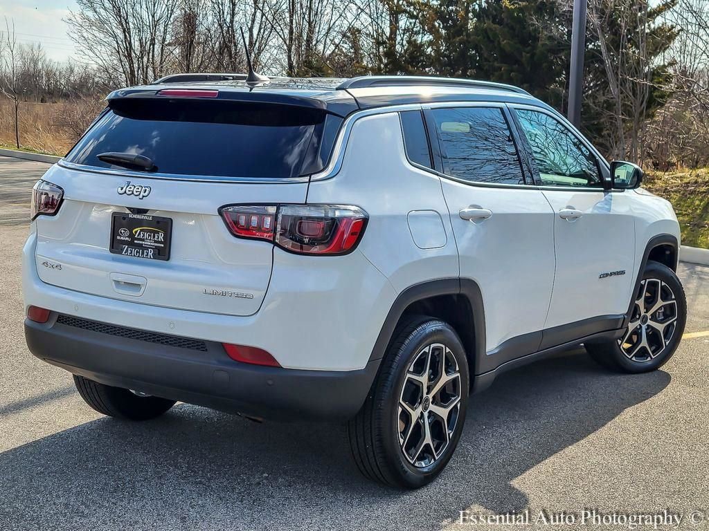 Used 2025 Jeep Compass Limited AWD/4WD image 7