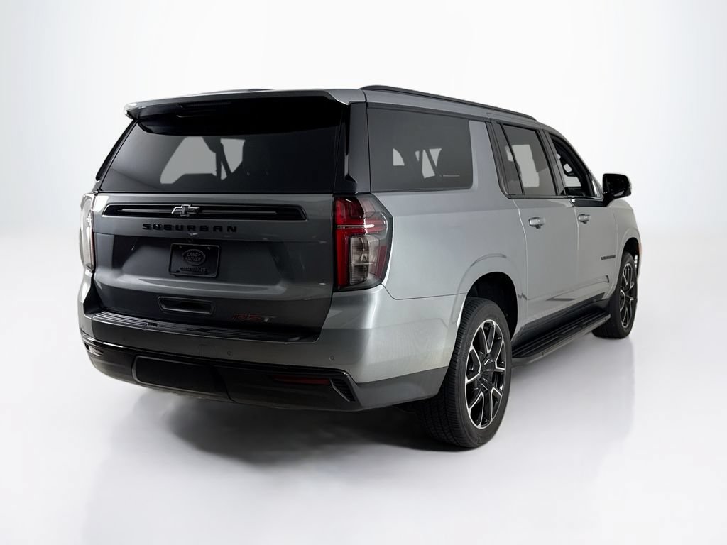 Used 2024 Chevrolet Suburban RST w/ Luxury Package RWD image 5