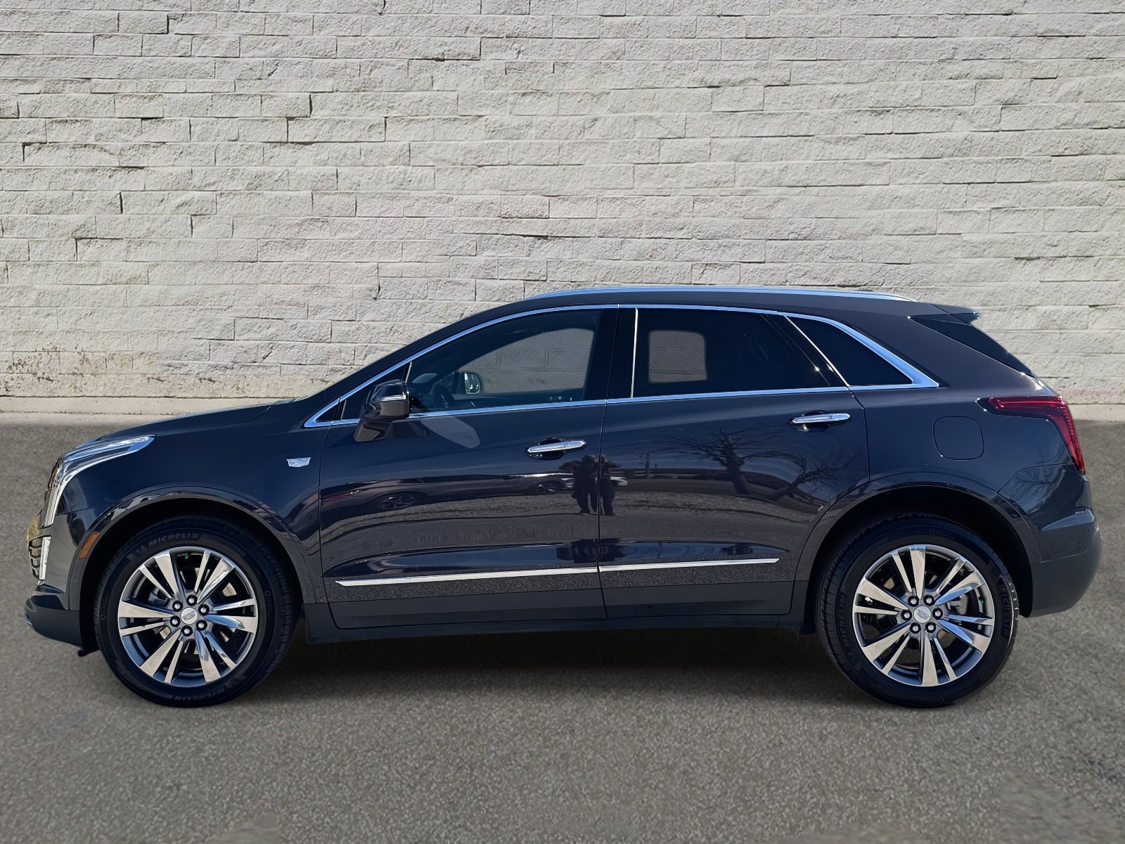 Certified 2025 Cadillac XT5 Premium Luxury video 2