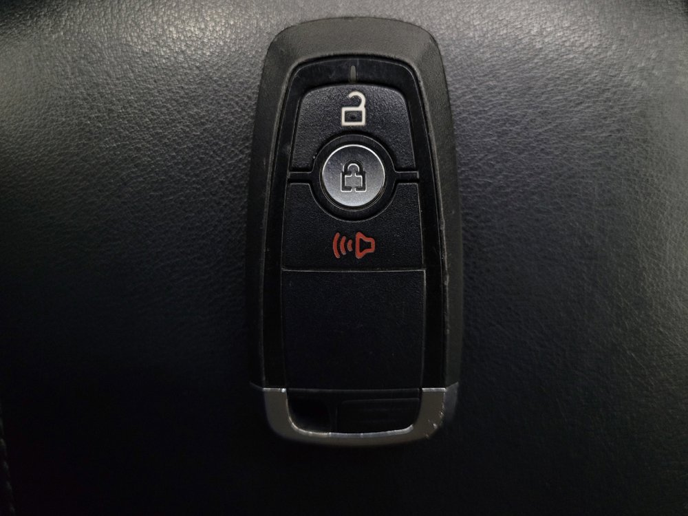 Used 2017 Ford Edge SE AWD/4WD image 32