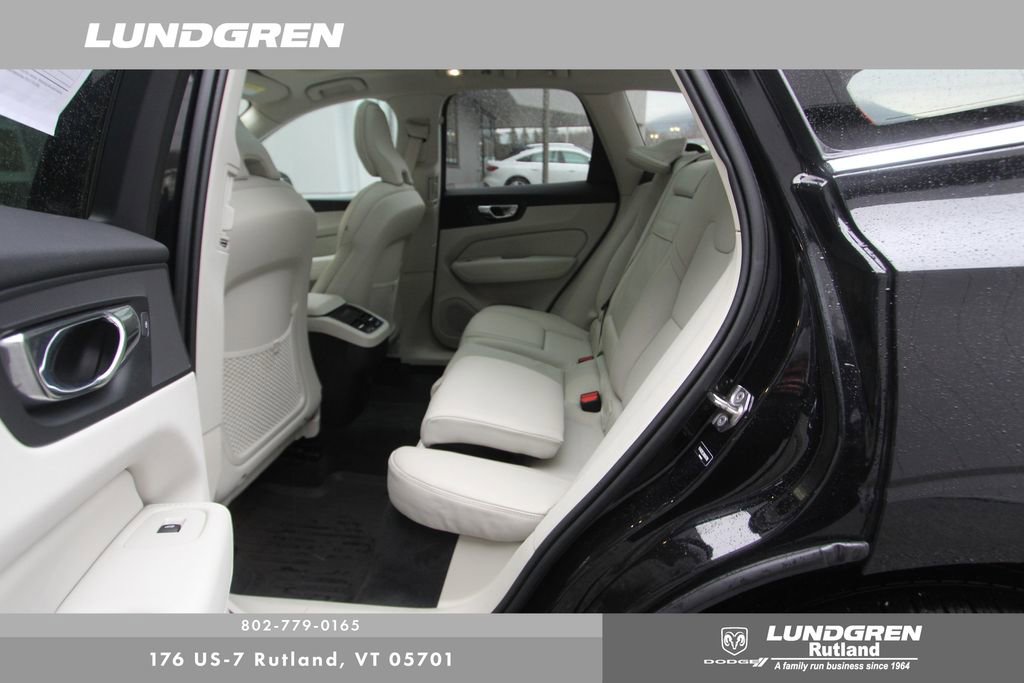 Used 2022 Volvo XC60 B6 Inscription w/ Advanced Package image 39