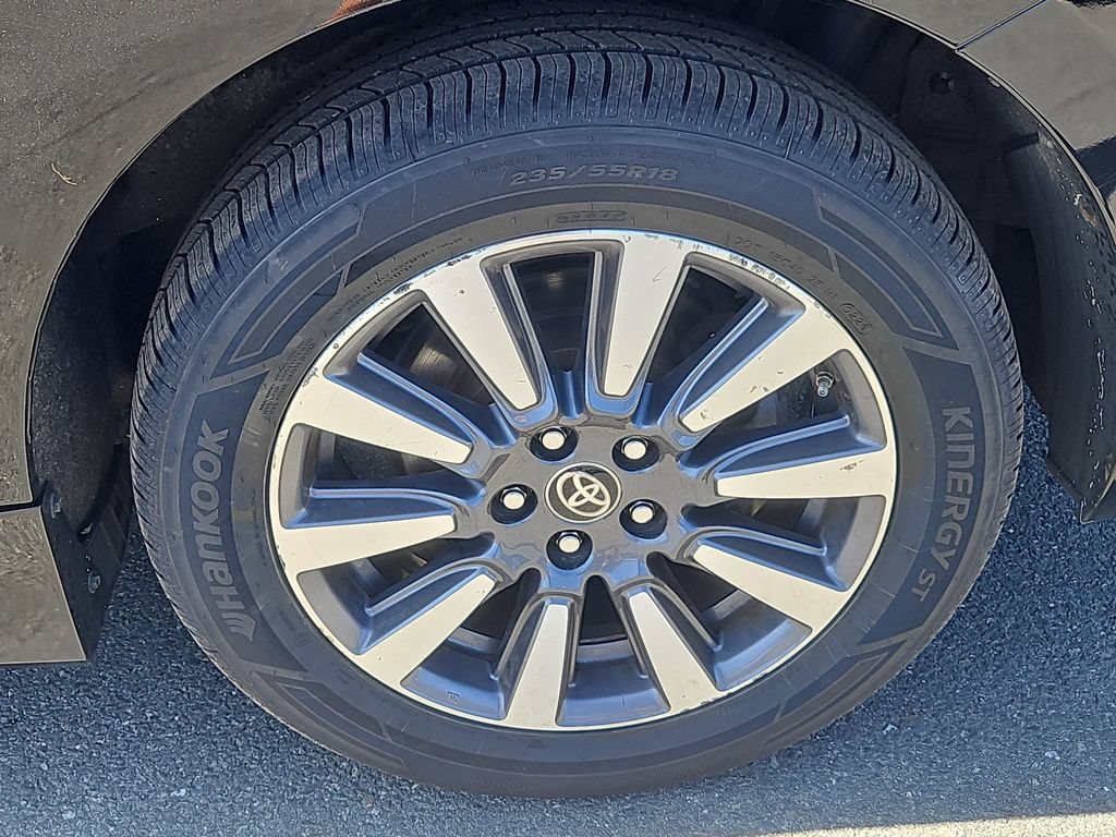 Used 2020 Toyota Sienna XLE w/ XLE Navigation Package AWD/4WD image 7