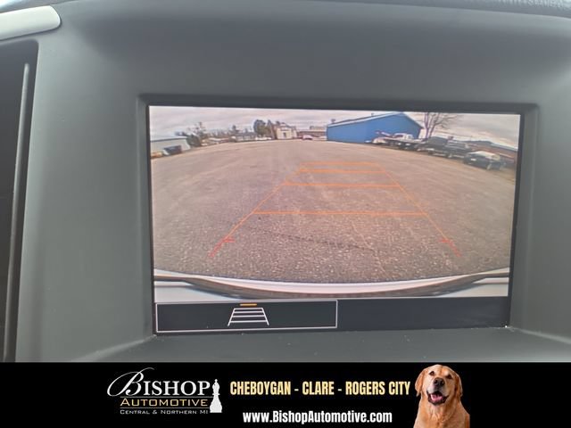 Used 2024 GMC Terrain SLE w/ LPO, Floor Liner Package FWD image 6