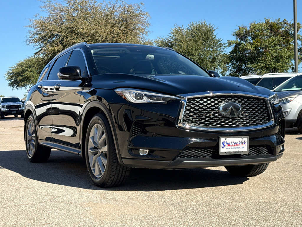 Used 2020 INFINITI QX50 Luxe FWD image 3