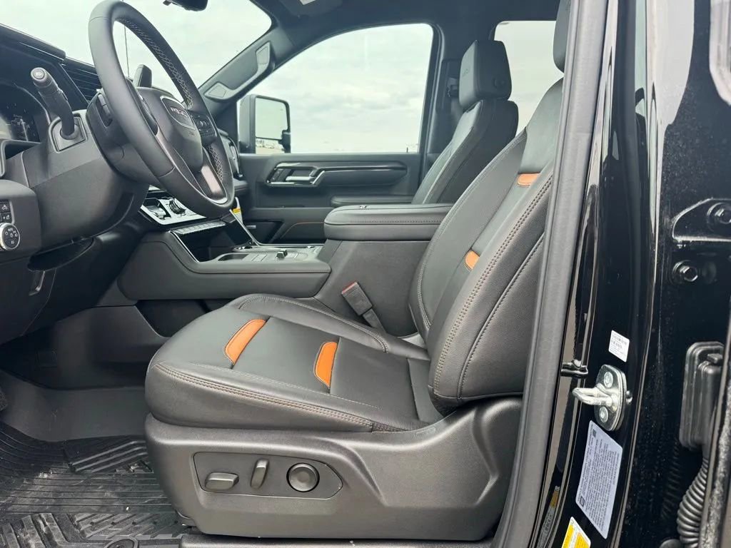 New 2026 GMC Sierra 3500 AT4 w/ Technology Package image 9