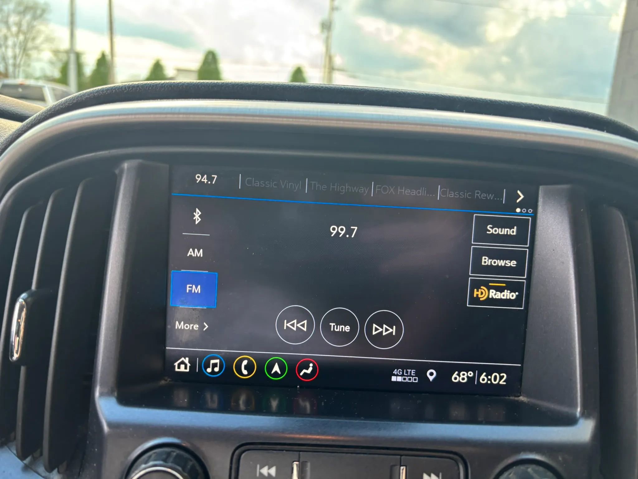 Used 2019 GMC Canyon SLT w/ Driver Alert Package image 24