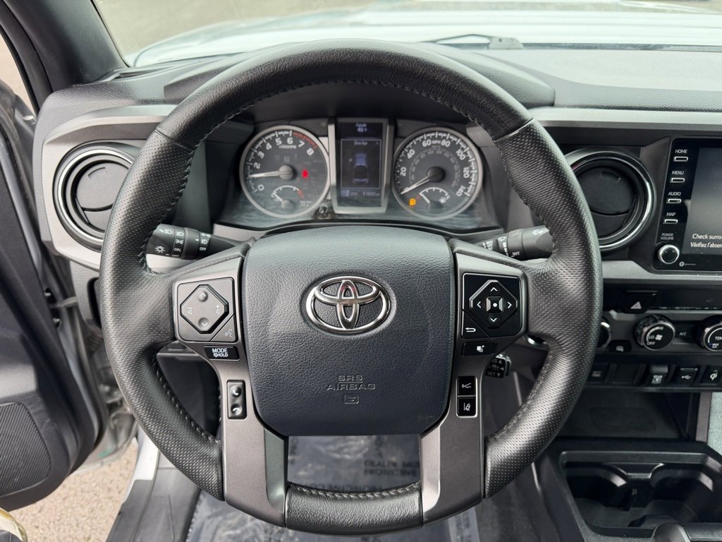 Used 2020 Toyota Tacoma TRD Sport w/ Blackout Package image 19