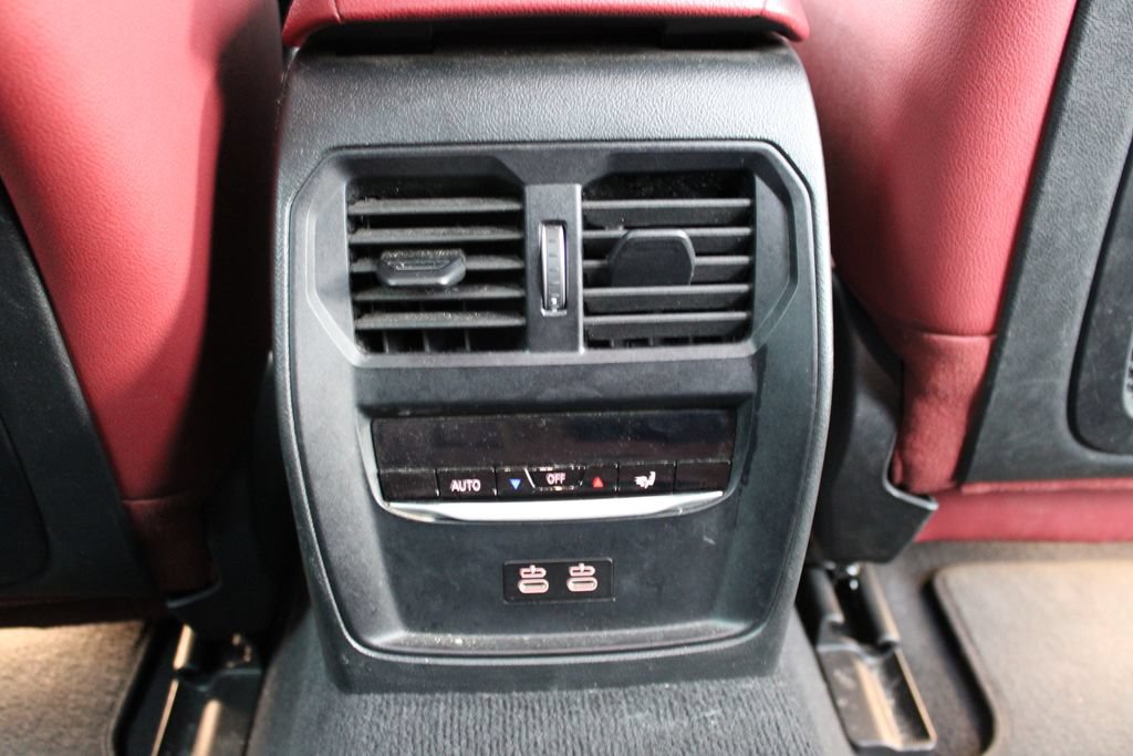 Used 2023 BMW i4 eDrive35 RWD image 29