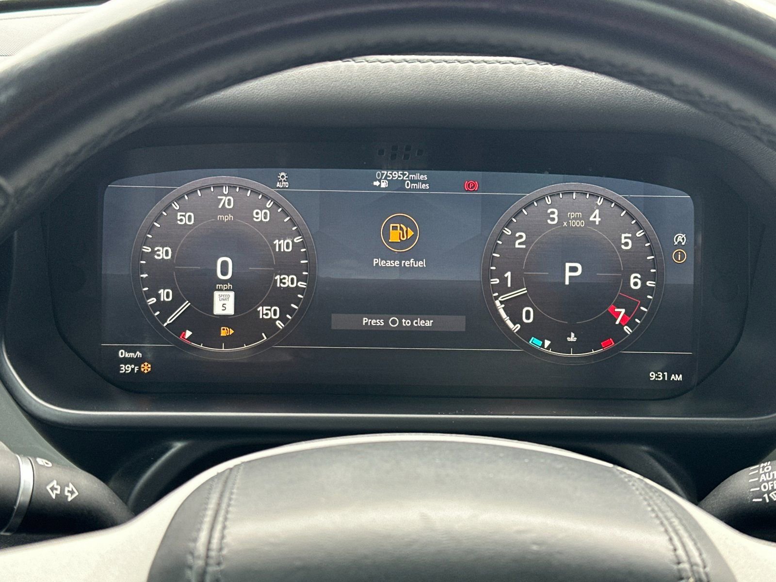 Used 2020 Land Rover Defender 110 HSE image 24